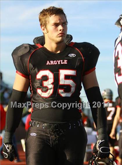 Thumbnail 2 in Argyle vs. Gilmer (3A Division 2 Region 2 Regional Final) photogallery.