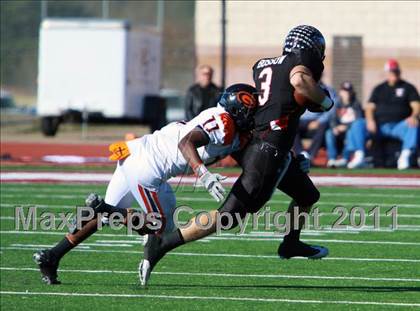 Thumbnail 1 in Argyle vs. Gilmer (3A Division 2 Region 2 Regional Final) photogallery.