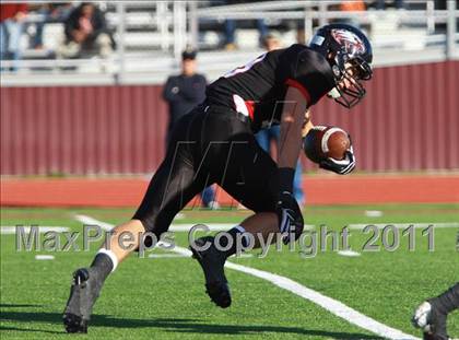 Thumbnail 2 in Argyle vs. Gilmer (3A Division 2 Region 2 Regional Final) photogallery.