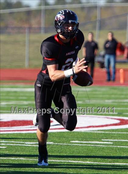 Thumbnail 2 in Argyle vs. Gilmer (3A Division 2 Region 2 Regional Final) photogallery.