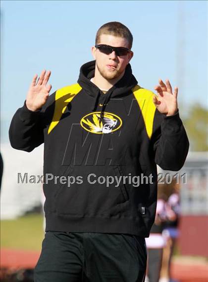 Thumbnail 3 in Argyle vs. Gilmer (3A Division 2 Region 2 Regional Final) photogallery.