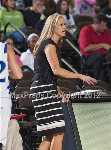 Thumbnail 1 in Mansfield Summit vs. Barbers Hill (UIL 4A Semifinal) photogallery.