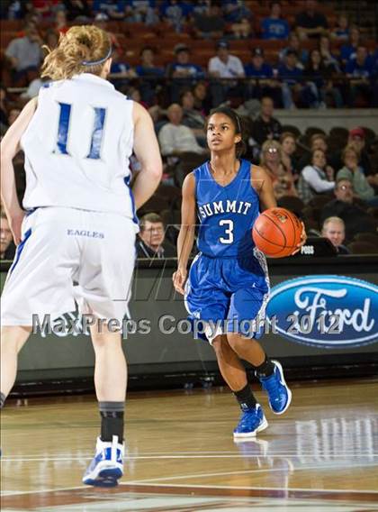 Thumbnail 3 in Mansfield Summit vs. Barbers Hill (UIL 4A Semifinal) photogallery.