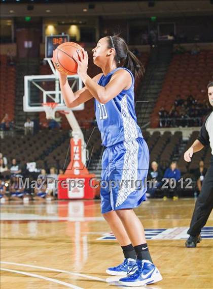 Thumbnail 2 in Mansfield Summit vs. Barbers Hill (UIL 4A Semifinal) photogallery.