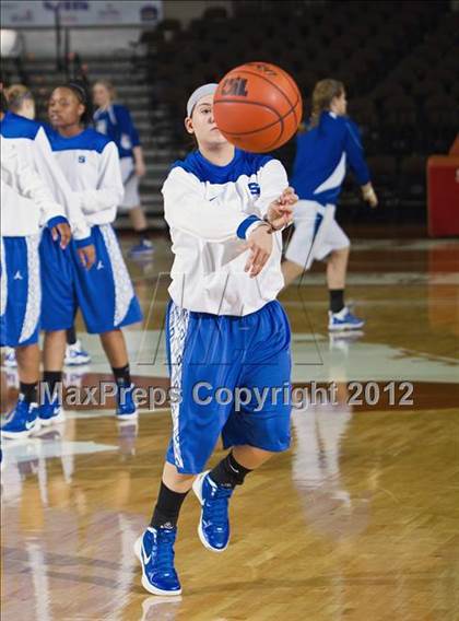 Thumbnail 3 in Mansfield Summit vs. Barbers Hill (UIL 4A Semifinal) photogallery.