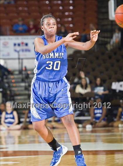 Thumbnail 2 in Mansfield Summit vs. Barbers Hill (UIL 4A Semifinal) photogallery.
