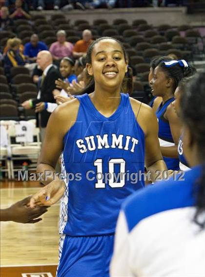 Thumbnail 1 in Mansfield Summit vs. Barbers Hill (UIL 4A Semifinal) photogallery.