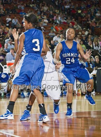 Thumbnail 2 in Mansfield Summit vs. Barbers Hill (UIL 4A Semifinal) photogallery.