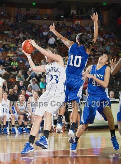 Thumbnail 2 in Mansfield Summit vs. Barbers Hill (UIL 4A Semifinal) photogallery.