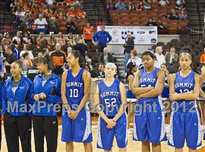 Thumbnail 3 in Mansfield Summit vs. Barbers Hill (UIL 4A Semifinal) photogallery.