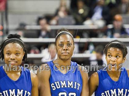 Thumbnail 1 in Mansfield Summit vs. Barbers Hill (UIL 4A Semifinal) photogallery.