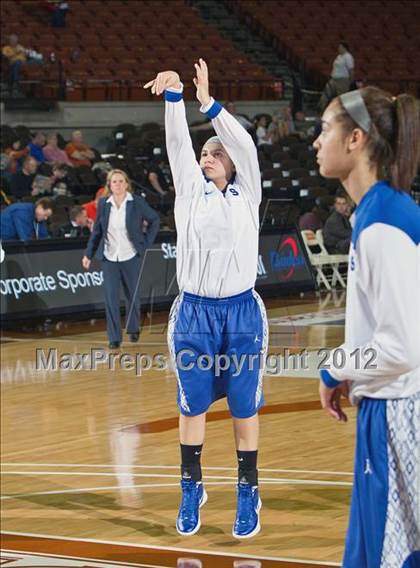 Thumbnail 2 in Mansfield Summit vs. Barbers Hill (UIL 4A Semifinal) photogallery.