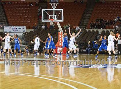 Thumbnail 2 in Mansfield Summit vs. Barbers Hill (UIL 4A Semifinal) photogallery.