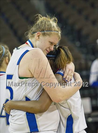 Thumbnail 2 in Mansfield Summit vs. Barbers Hill (UIL 4A Semifinal) photogallery.