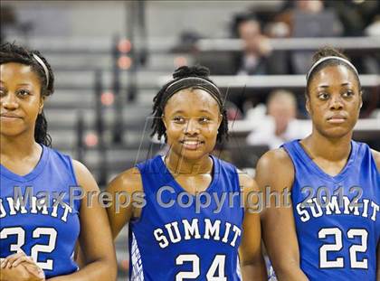 Thumbnail 3 in Mansfield Summit vs. Barbers Hill (UIL 4A Semifinal) photogallery.