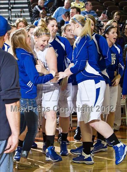Thumbnail 1 in Mansfield Summit vs. Barbers Hill (UIL 4A Semifinal) photogallery.