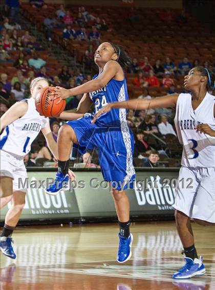 Thumbnail 1 in Mansfield Summit vs. Barbers Hill (UIL 4A Semifinal) photogallery.