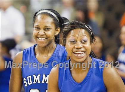 Thumbnail 1 in Mansfield Summit vs. Barbers Hill (UIL 4A Semifinal) photogallery.