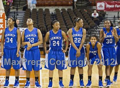 Thumbnail 3 in Mansfield Summit vs. Barbers Hill (UIL 4A Semifinal) photogallery.