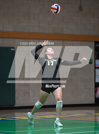 Thumbnail 3 in Lick-Wilmerding vs. San Domenico photogallery.