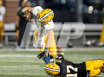 Thumbnail 2 in Blackhawk @ Montour photogallery.
