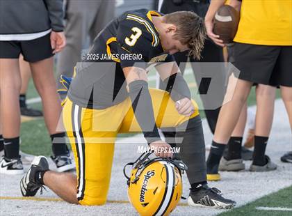 Thumbnail 2 in Blackhawk @ Montour photogallery.