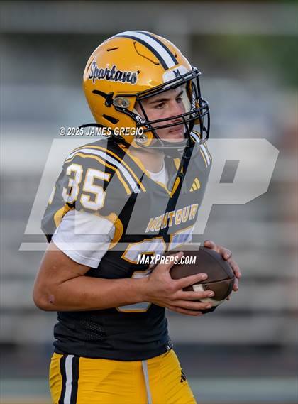 Thumbnail 2 in Blackhawk @ Montour photogallery.