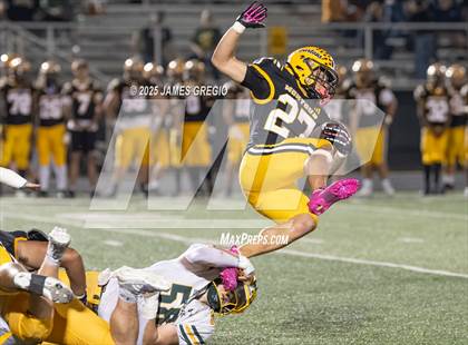 Thumbnail 3 in Blackhawk @ Montour photogallery.