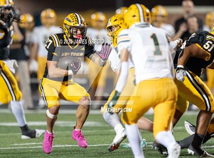 Thumbnail 2 in Blackhawk @ Montour photogallery.