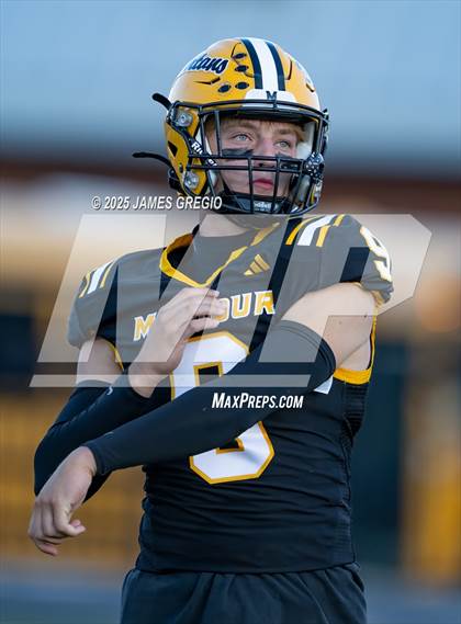 Thumbnail 1 in Blackhawk @ Montour photogallery.