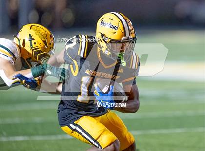 Thumbnail 3 in Blackhawk @ Montour photogallery.
