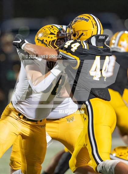 Thumbnail 1 in Blackhawk @ Montour photogallery.