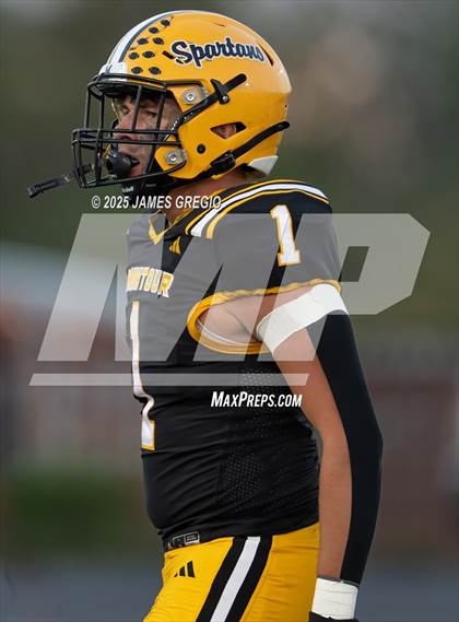 Thumbnail 2 in Blackhawk @ Montour photogallery.