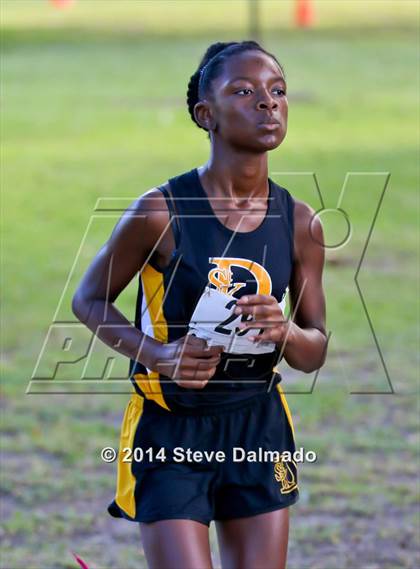 Thumbnail 3 in Isidore Newman Invitational photogallery.
