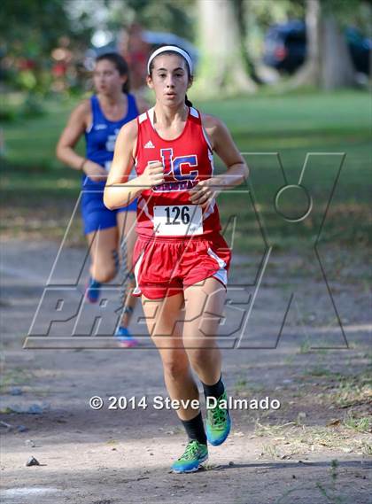 Thumbnail 3 in Isidore Newman Invitational photogallery.