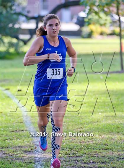 Thumbnail 2 in Isidore Newman Invitational photogallery.
