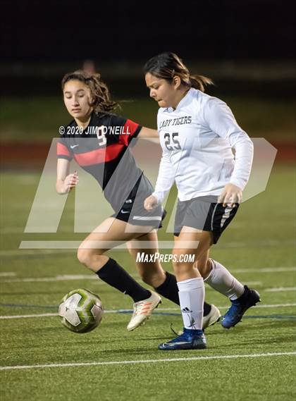 Thumbnail 2 in JV: Irving vs Coppell photogallery.