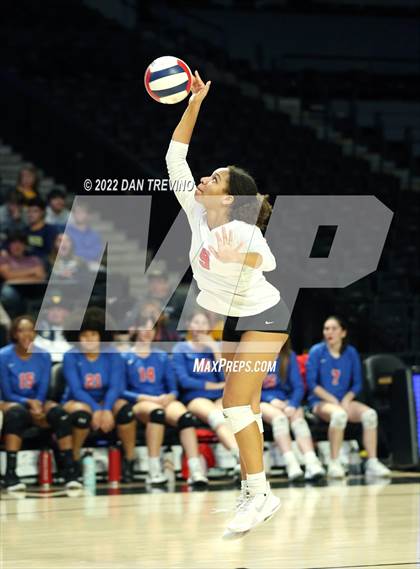 Thumbnail 3 in Charles J. Colgan vs. Alexandria City (VHSL Class 6 Final) photogallery.