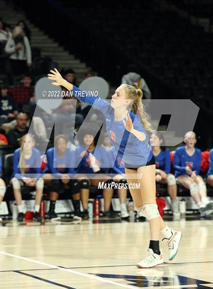 Thumbnail 2 in Charles J. Colgan vs. Alexandria City (VHSL Class 6 Final) photogallery.