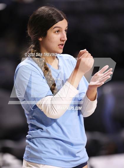 Thumbnail 1 in Charles J. Colgan vs. Alexandria City (VHSL Class 6 Final) photogallery.
