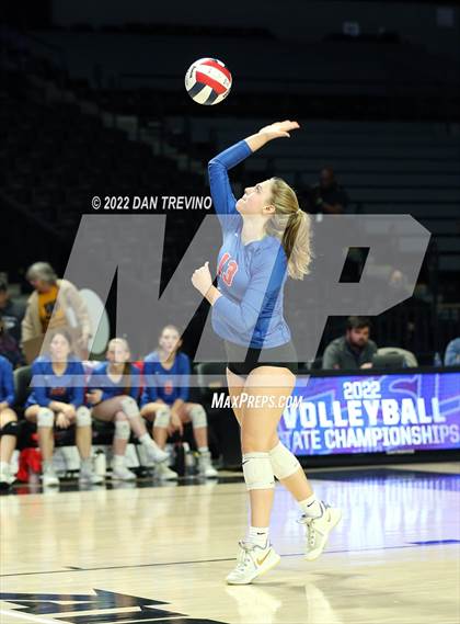 Thumbnail 2 in Charles J. Colgan vs. Alexandria City (VHSL Class 6 Final) photogallery.