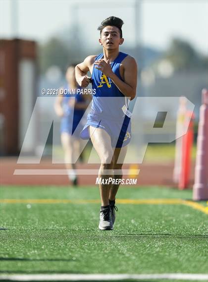 Thumbnail 3 in Bishop Amat @ Damien Dual Meet photogallery.