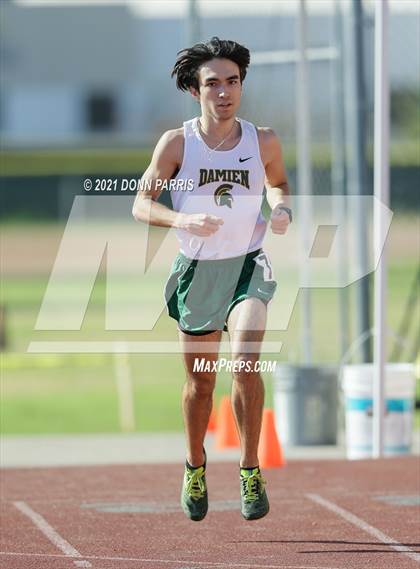 Thumbnail 2 in Bishop Amat @ Damien Dual Meet photogallery.