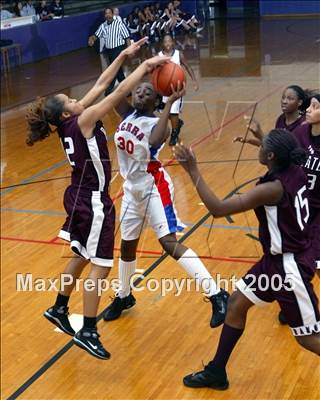 Thumbnail 3 in Serra vs. Paramount (St. Anthony Tourney) photogallery.