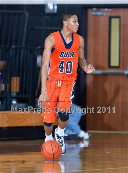 Thumbnail 3 in Mansfield Summit vs. Fort Bend Bush (McDonald's Texas Invitational) photogallery.