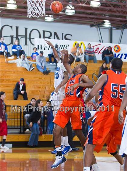 Thumbnail 3 in Mansfield Summit vs. Fort Bend Bush (McDonald's Texas Invitational) photogallery.