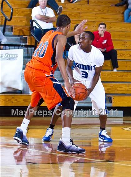 Thumbnail 1 in Mansfield Summit vs. Fort Bend Bush (McDonald's Texas Invitational) photogallery.