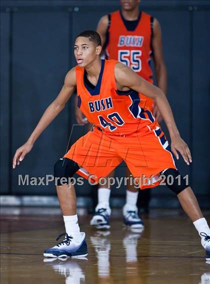 Thumbnail 2 in Mansfield Summit vs. Fort Bend Bush (McDonald's Texas Invitational) photogallery.
