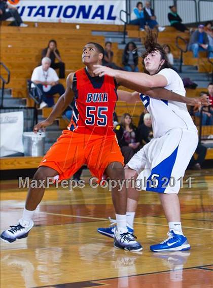 Thumbnail 2 in Mansfield Summit vs. Fort Bend Bush (McDonald's Texas Invitational) photogallery.
