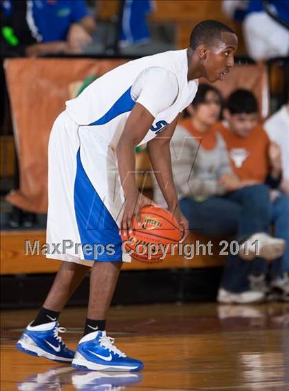 Thumbnail 2 in Mansfield Summit vs. Fort Bend Bush (McDonald's Texas Invitational) photogallery.